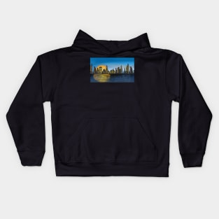 Cityscape at night Kids Hoodie